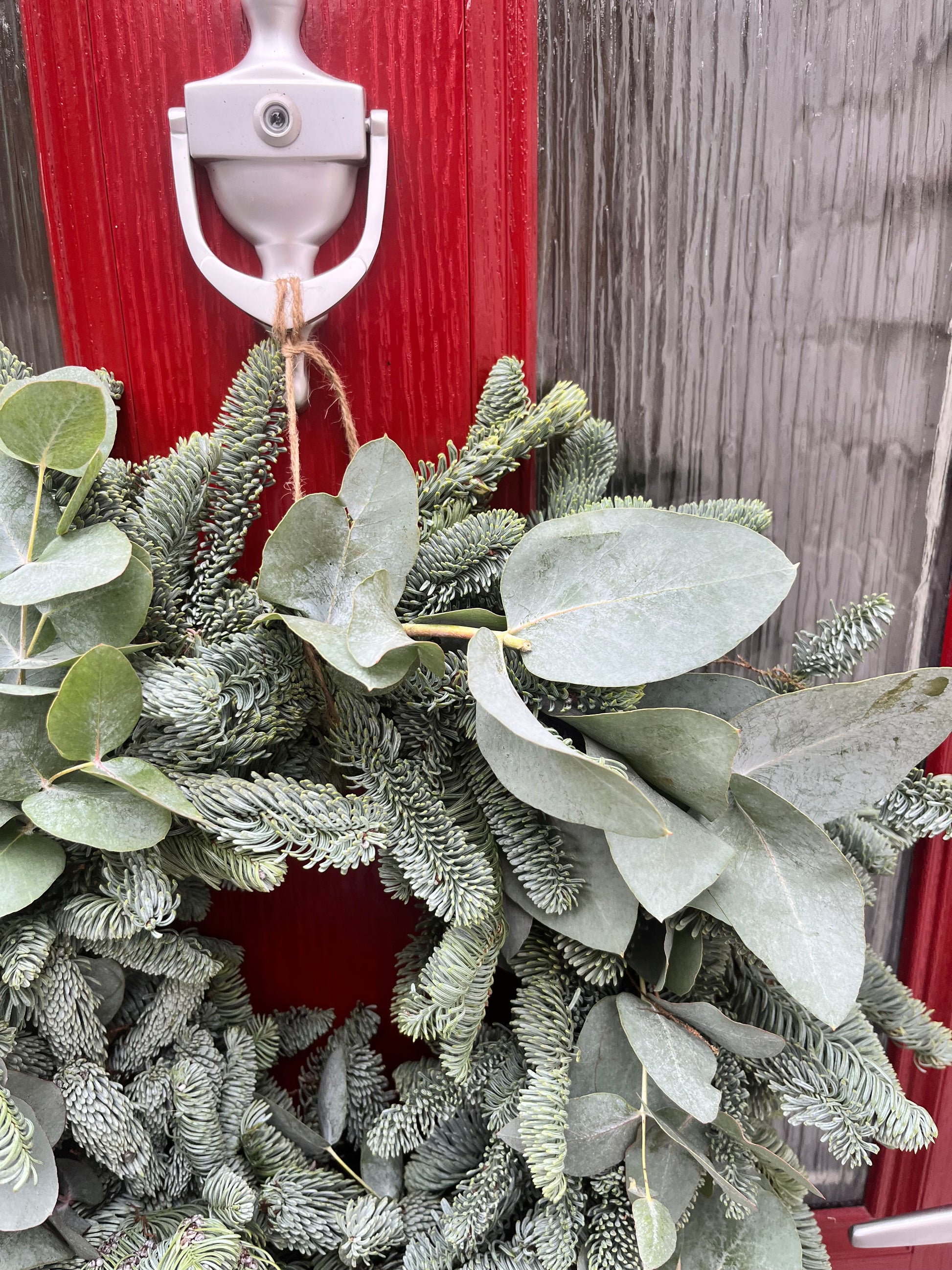 Fresh Green Christmas Wreath | Pine & Eucalyptus Door Wreath | Natural Festive Decoration