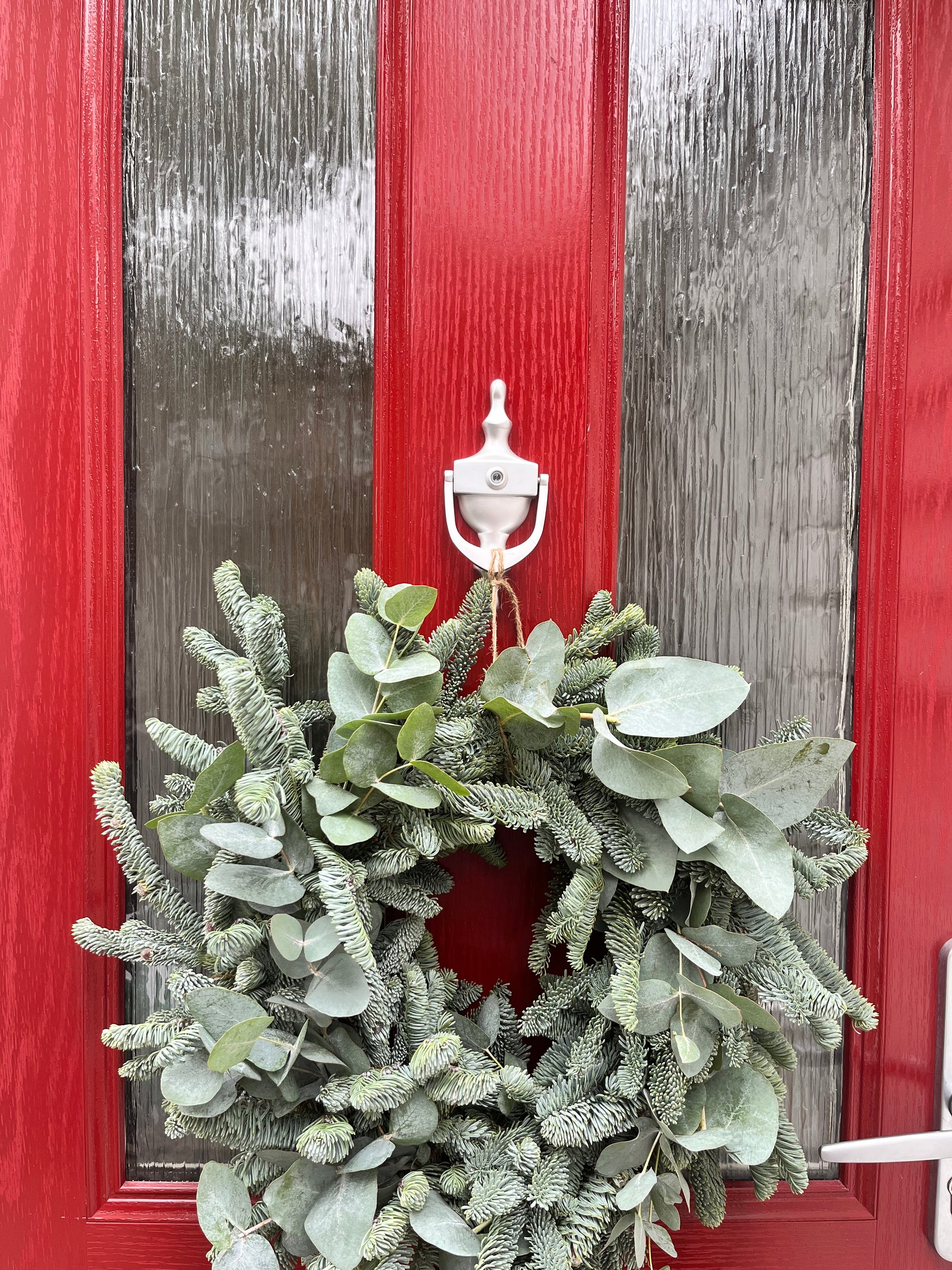 Fresh Green Christmas Wreath | Pine & Eucalyptus Door Wreath | Natural Festive Decoration