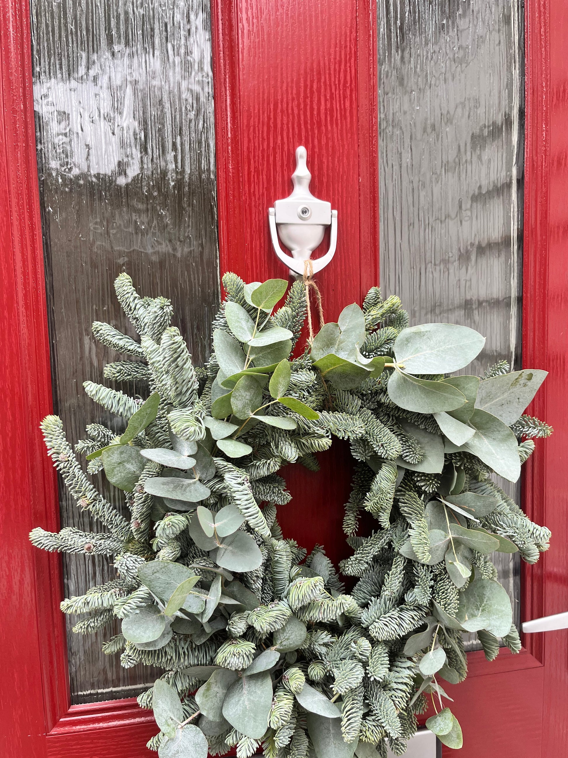 Fresh Green Christmas Wreath | Pine & Eucalyptus Door Wreath | Natural Festive Decoration
